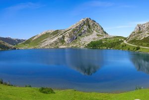 lagos de covadonga Asturias